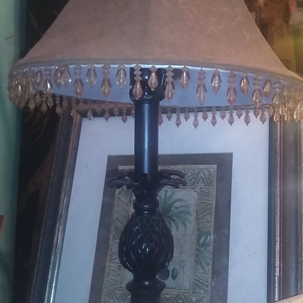 Pineapple lamp